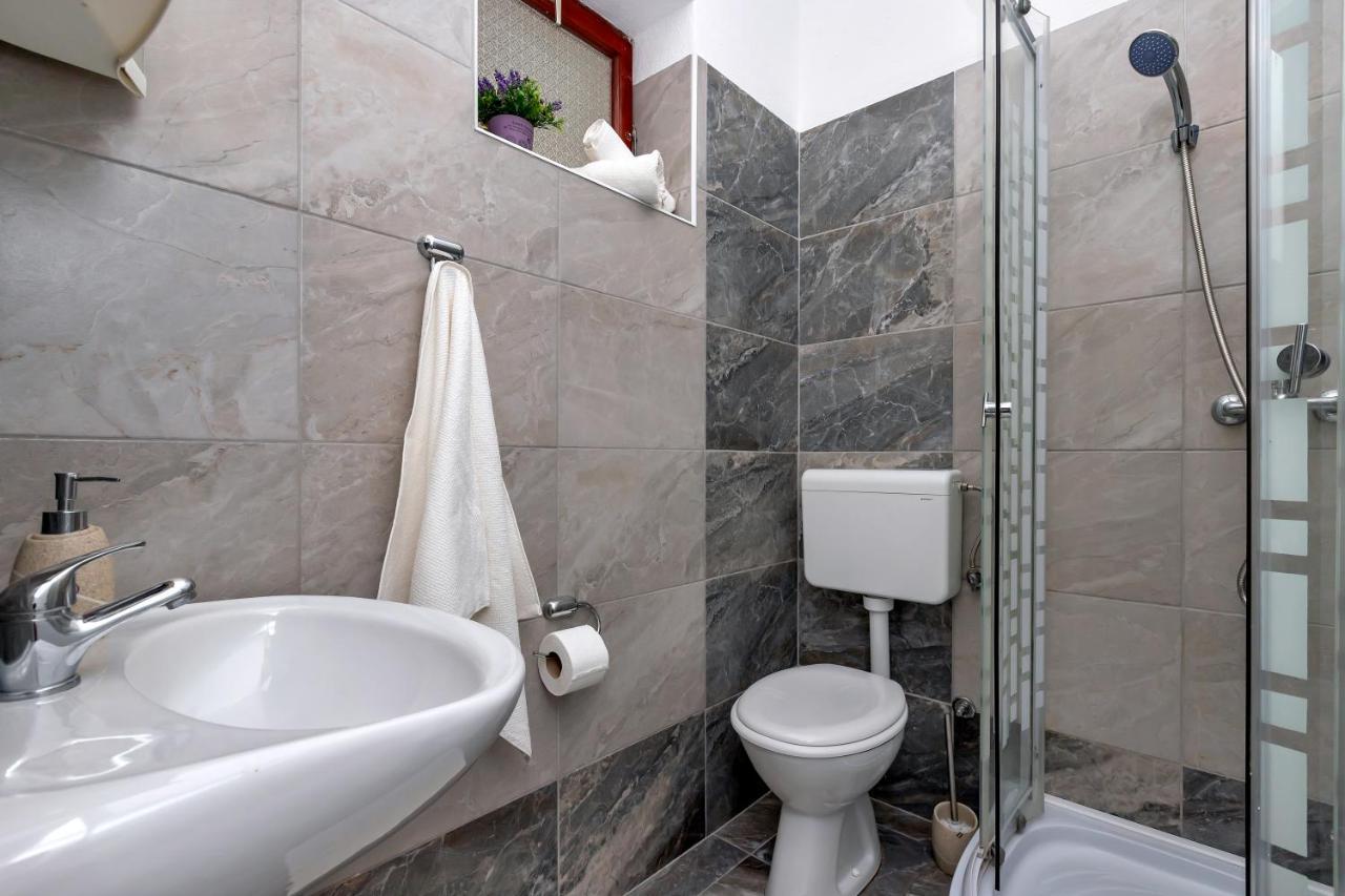 Apartman Koky Makarska Buitenkant foto